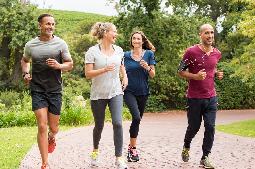 people running
